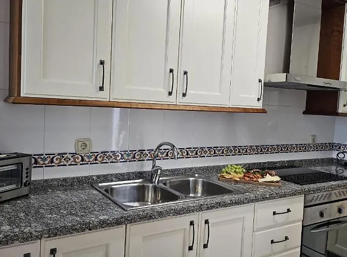 Marbella Benamara 3 * Εστεπόνα